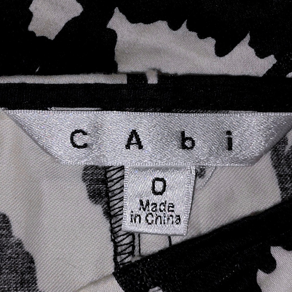 Cabi Dashing A-Line Skirt Women Size 0 Black Cream Abstract Paneled EUC - Picture 6 of 10